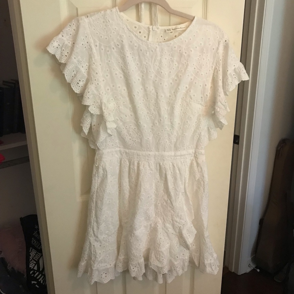 Here Comes the Sun Medium White Lace Dress